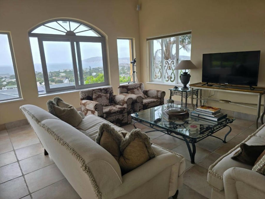 To Let 5 Bedroom Property for Rent in Lower Robberg Western Cape